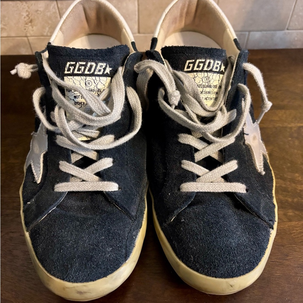 Like NEW! Authentic Golden Goose Navy Suede Super Star Sneakers